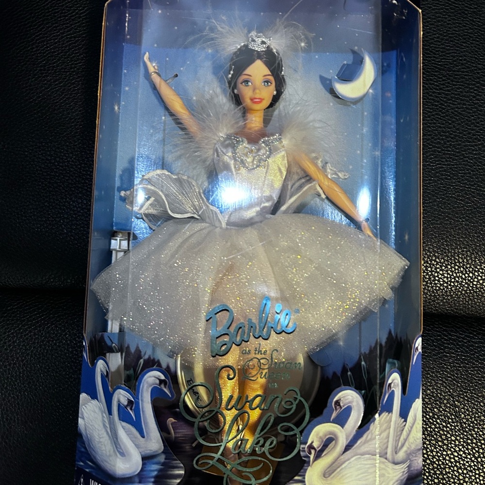 Barbie Silver and White Bath & Body Collection
